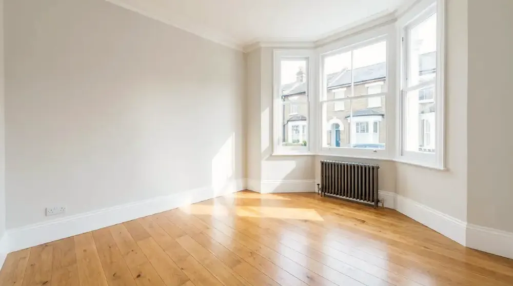 Living Areas cleaning in Ealing